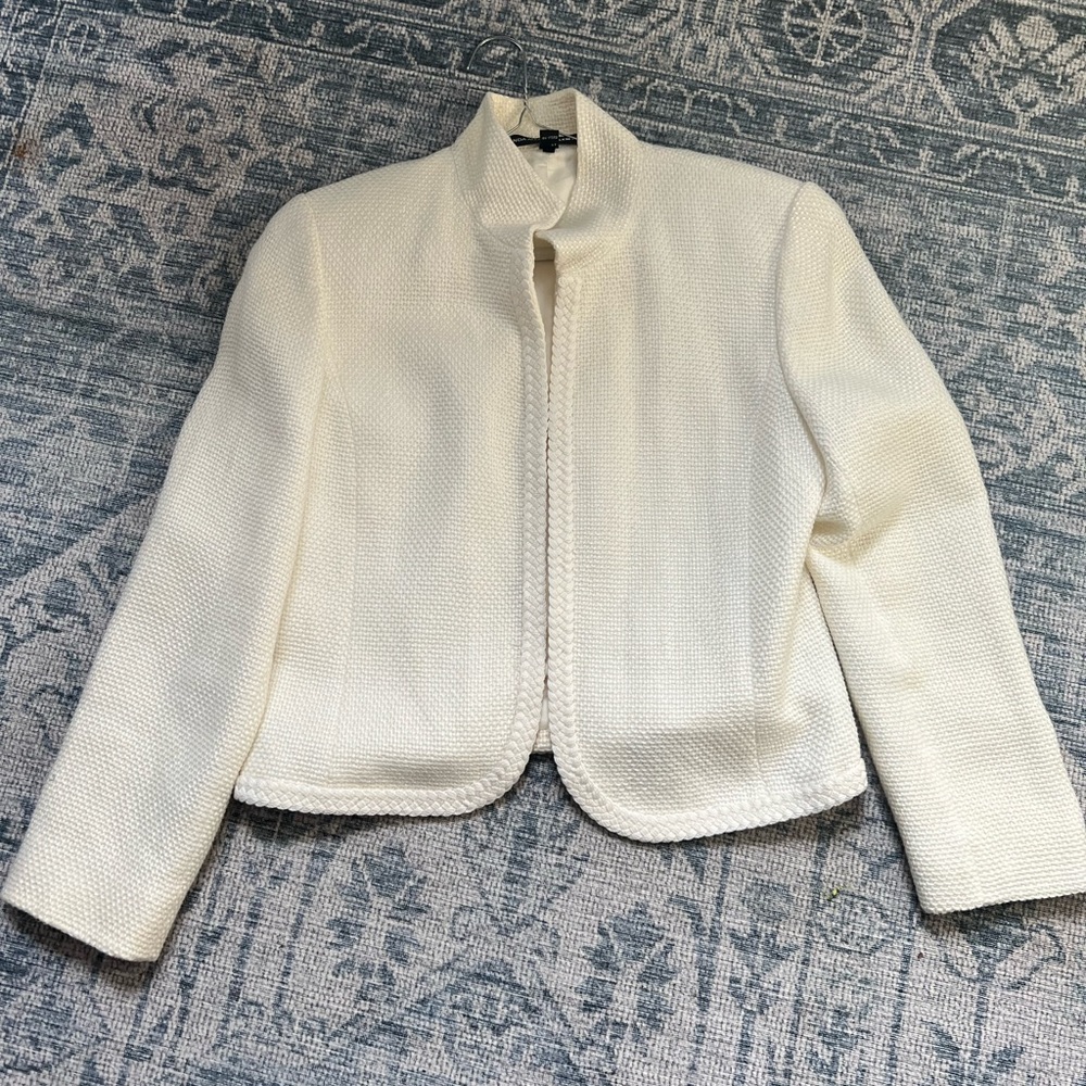 Ellen Tracy Cream Textured Jacket
